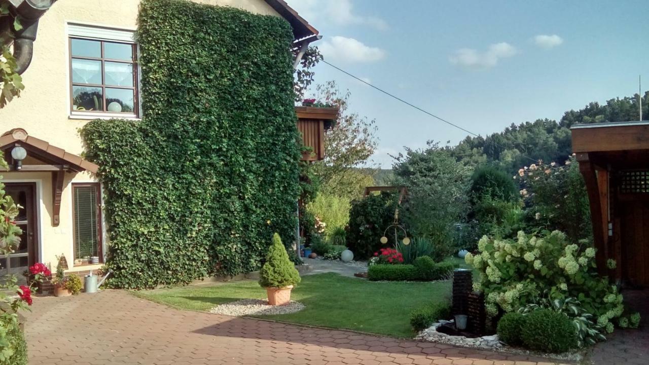 Apartment Mit Gartenblick Eckersdorf 外观 照片